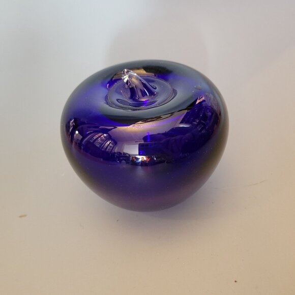 Handcrafted Cobalt Blue Glass Apple Figurine Paperweight - Picture 2 of 8